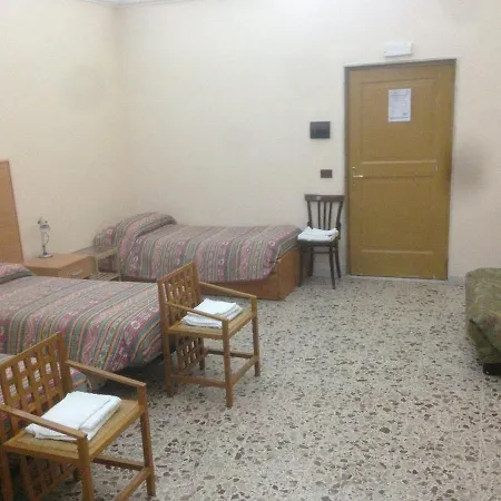فندق مبيت وإفطار Dimora Ducale Gia Cavour 3*