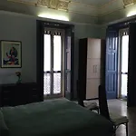 Dimora Ducale Gia Cavour Oda ve Kahvaltı Torre Maggiore